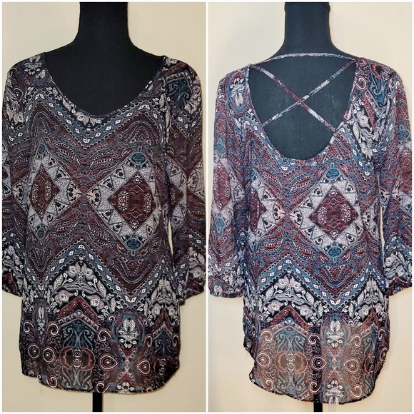 Maurices Multi-colored Top - Picture 1 of 7